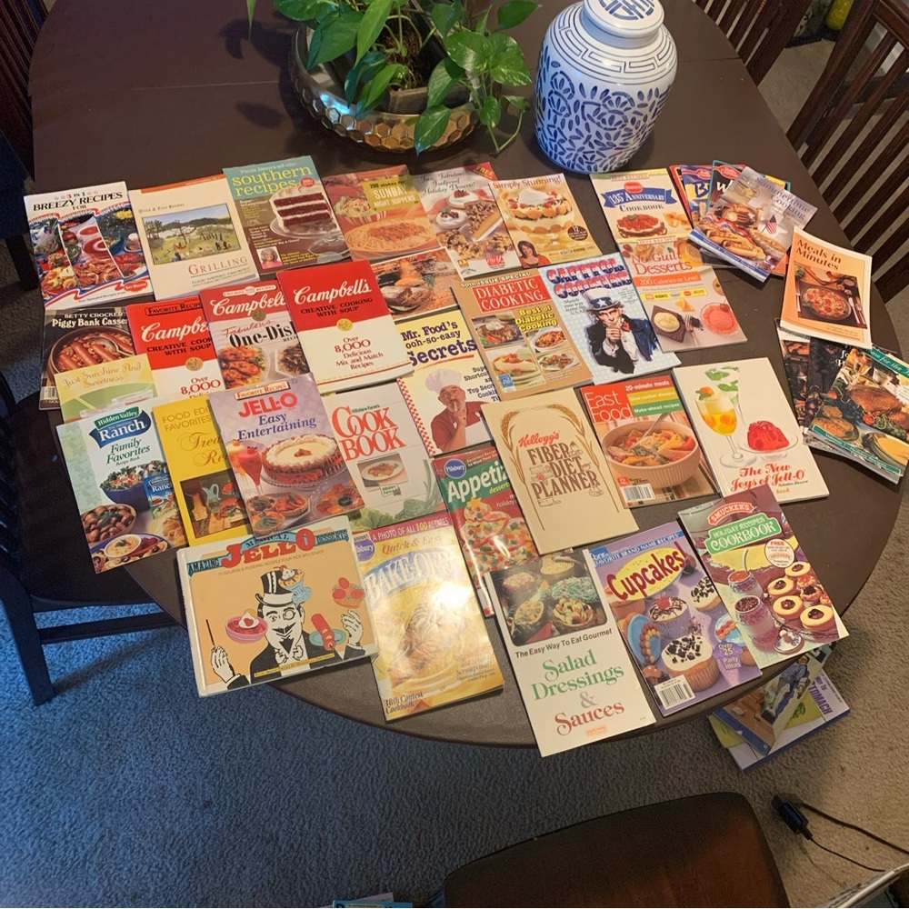 Mixed Lot of 37 Mini Vintage Cookbooks and Booklets - Old Recipes